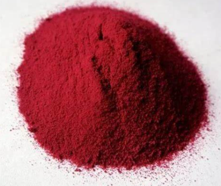 Utilisation thérapeutique de poudre rouge foncé stable de vitamine B12